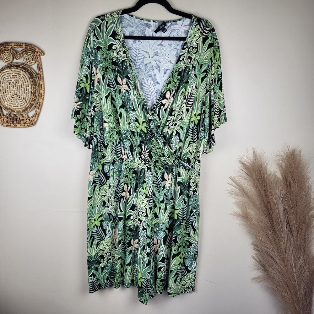 Ellos Shorts Romper Women's Large Green White Wrap Style Tropical Beack Vacation